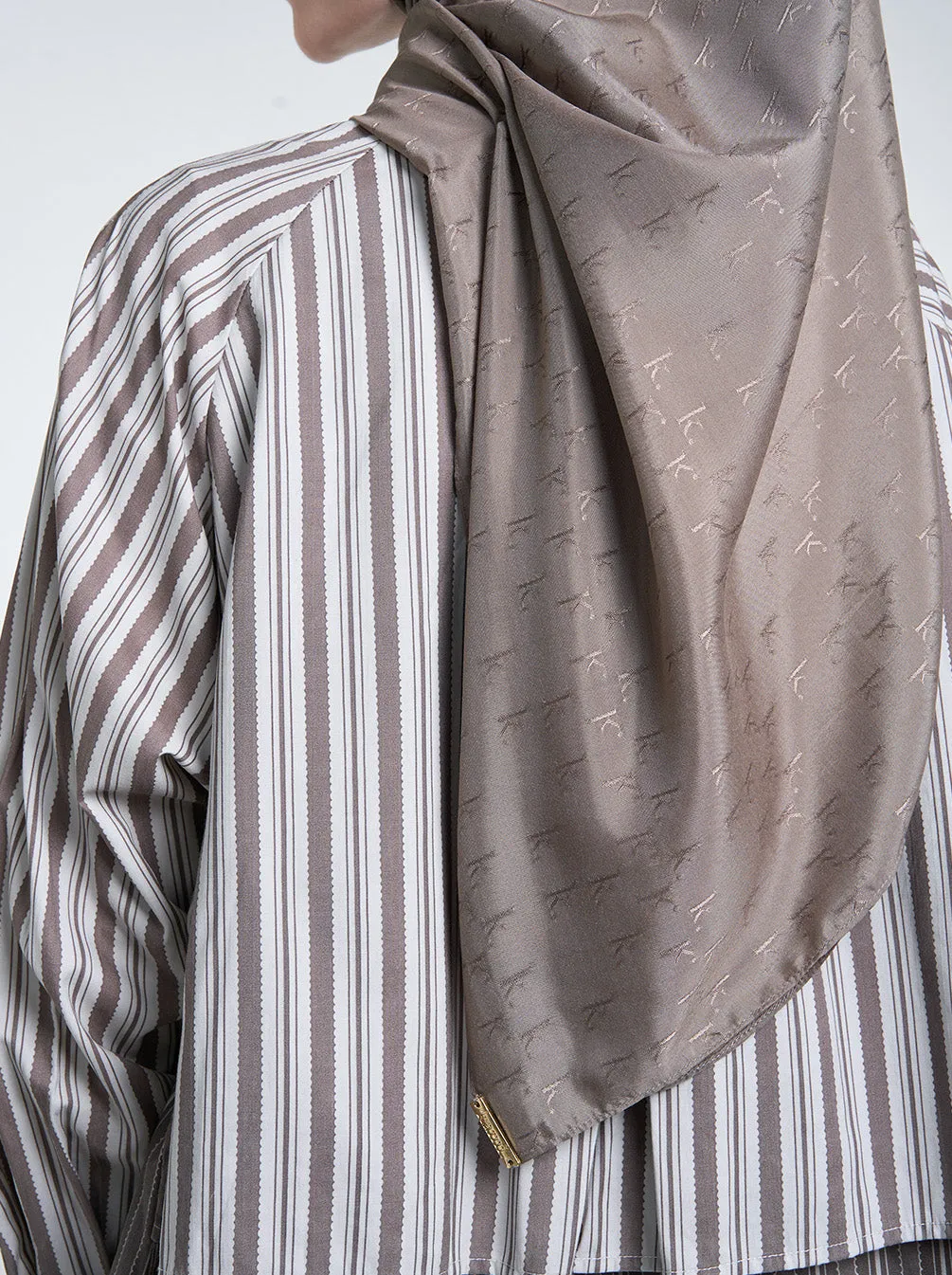 AIRY JACQUARD VOILE SCARF PLAIN LATTE