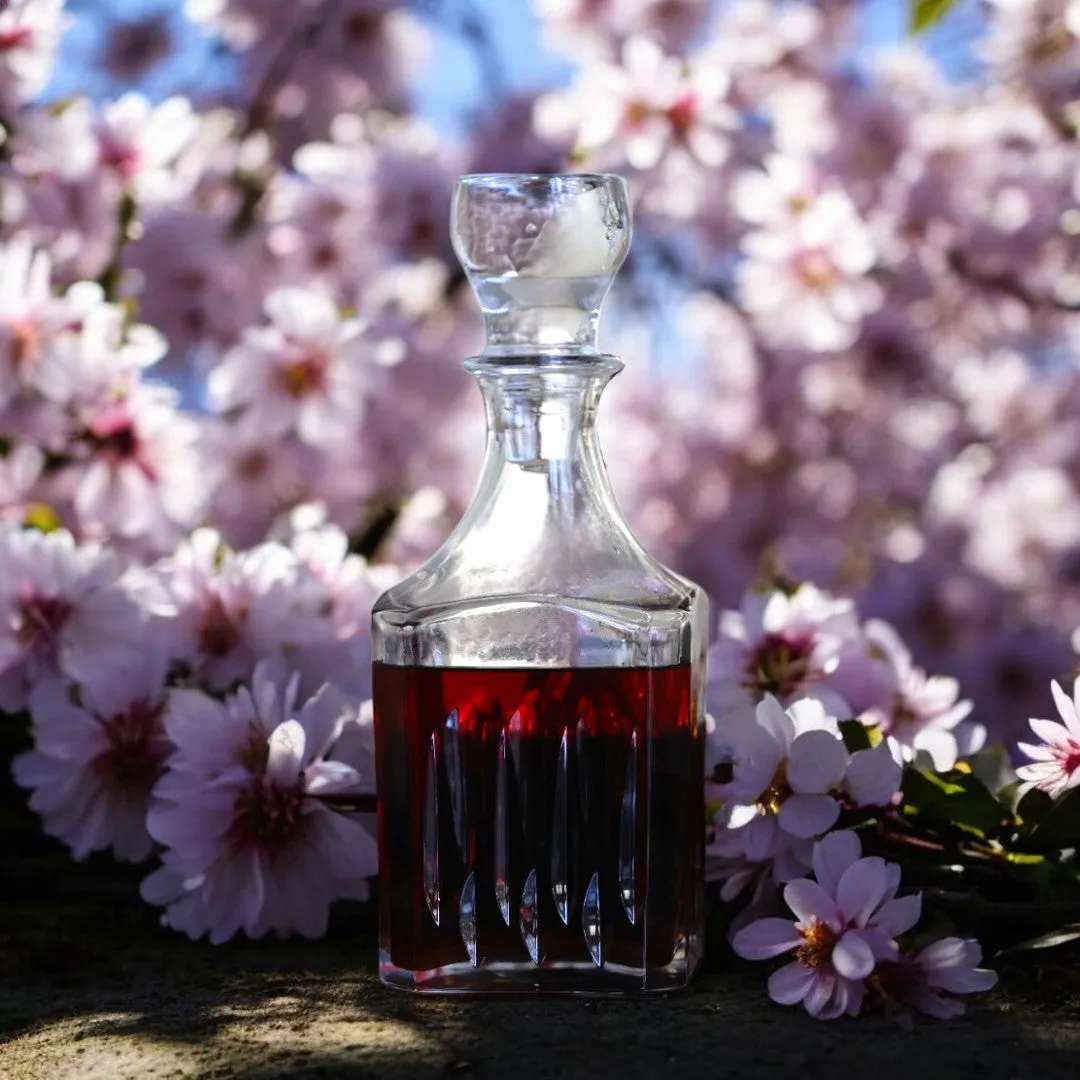 Aromatic Sandalwood, Rose, and Cherry Blossom