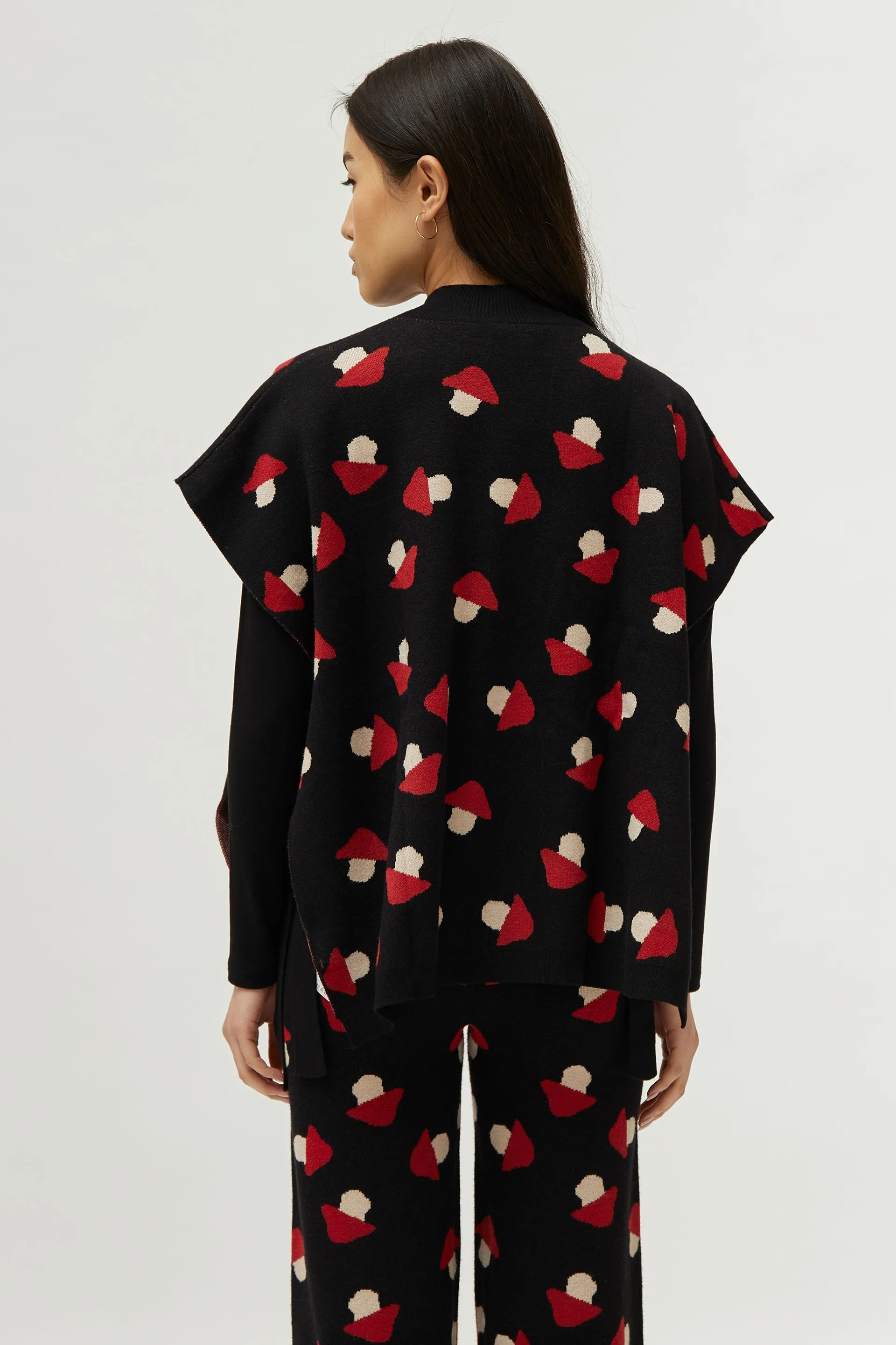 Stylish Open-Sided Knitted Cape with Mushroom Design by Compañia Fantastica