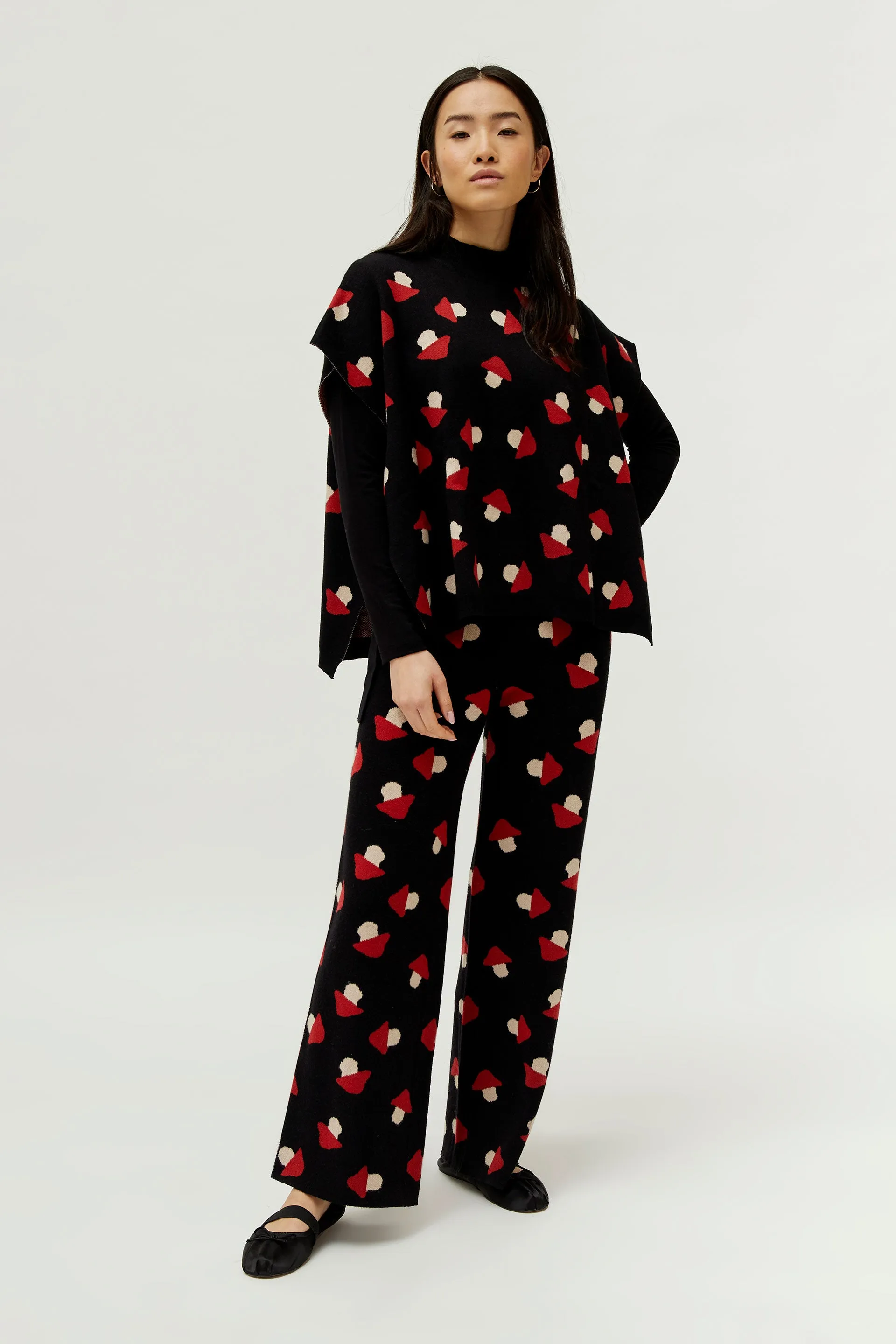 Stylish Open-Sided Knitted Cape with Mushroom Design by Compañia Fantastica