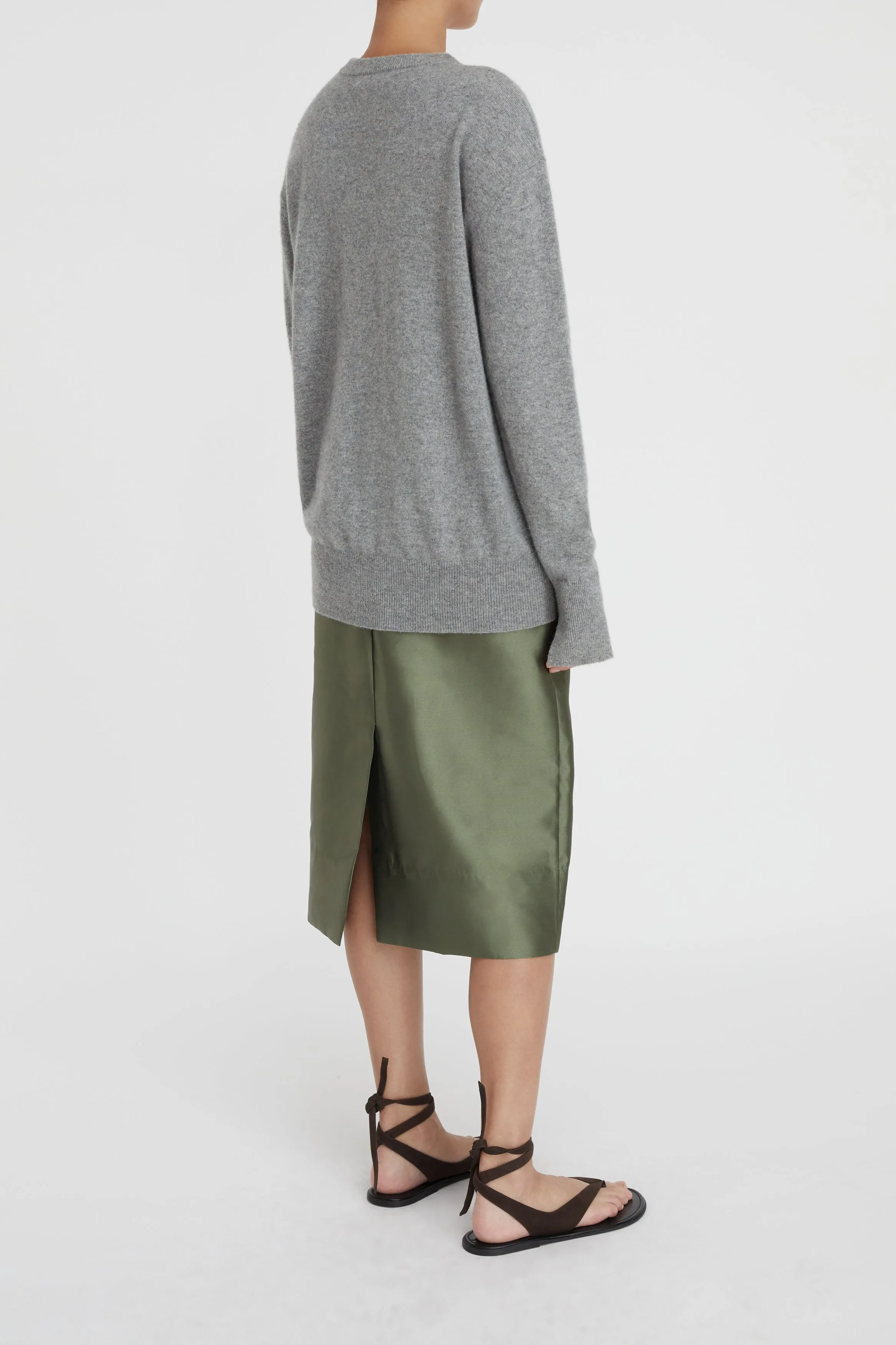 Lee Mathews Cashmere Crewneck - Husky
