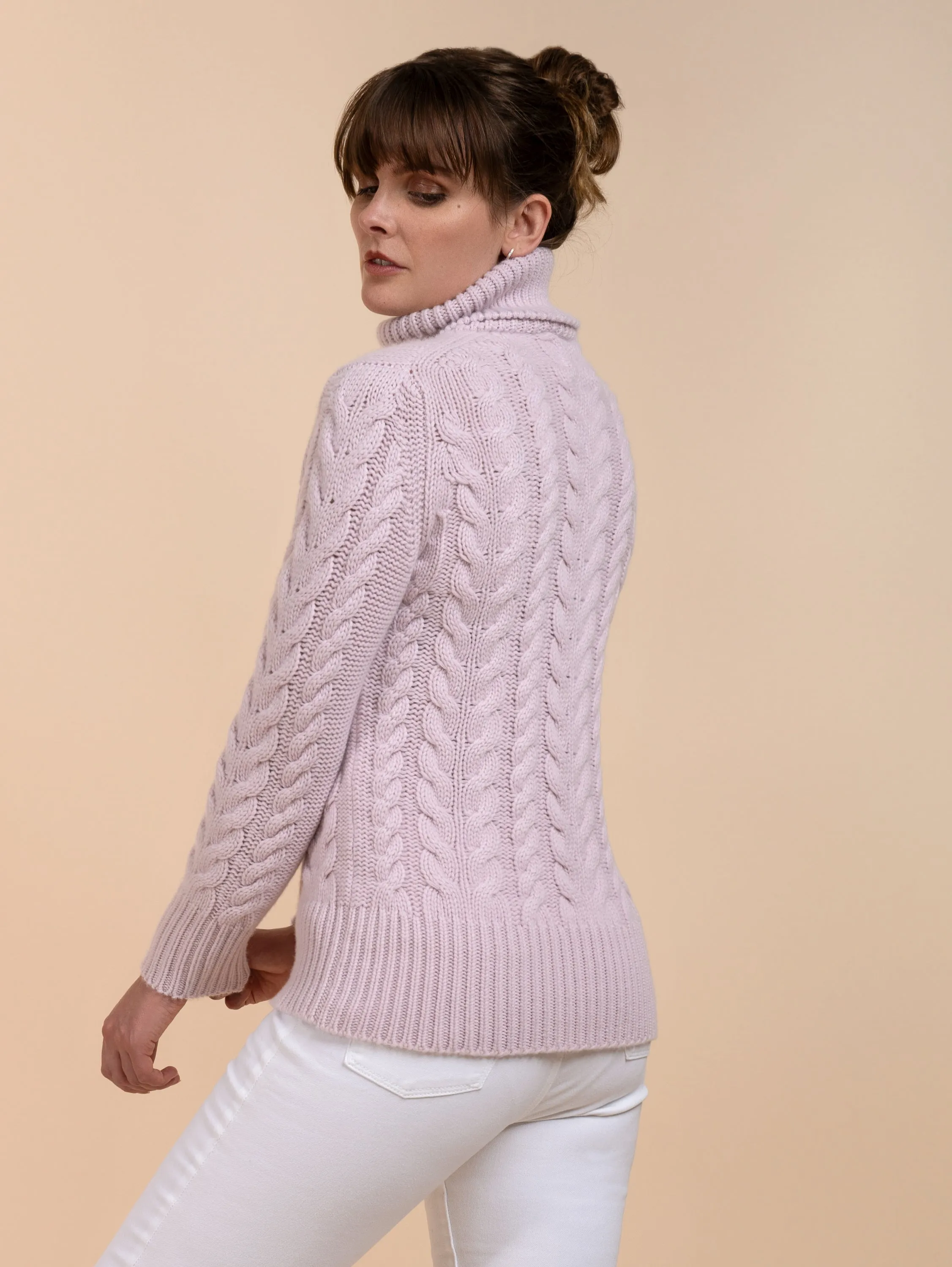 MULTI CABLE ROLL NECK<br>SOFT PINK