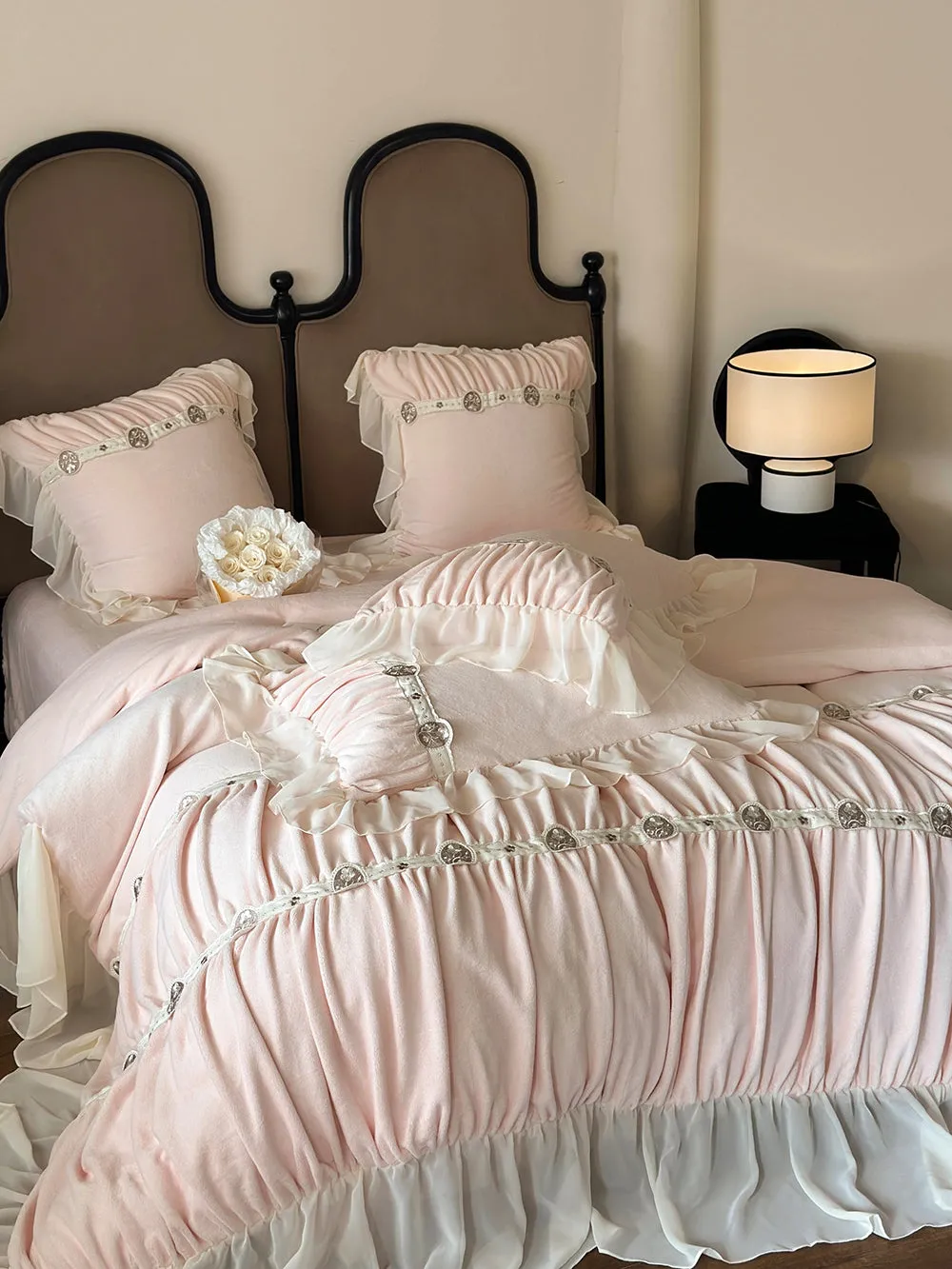 Princess Ruffled Thickened Warm Milk Velvet Lace Winter Bedding Set