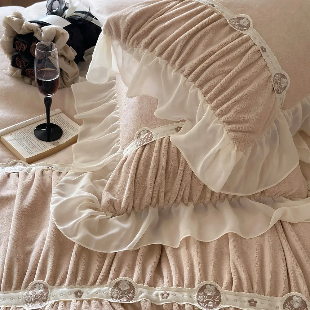 Princess Ruffled Thickened Warm Milk Velvet Lace Winter Bedding Set