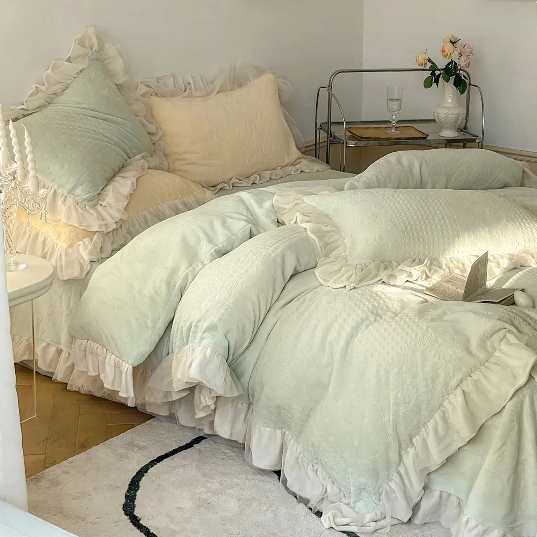 Romantic French Princess Thickened Milk Velvet Lace Edged Bedding Set