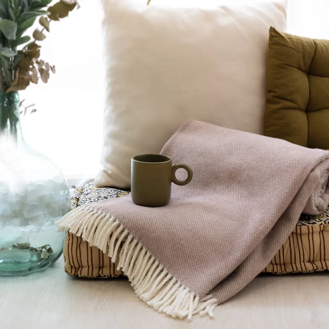 S / 342 Pixel Design Fringed Throw 55" x 70"